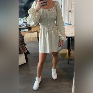 Wayf long sleeve dress. Size XS